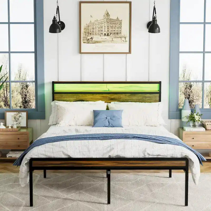 Lit plateforme Queen Size avec tête de lit de rangement, éclairage LED et port de charge