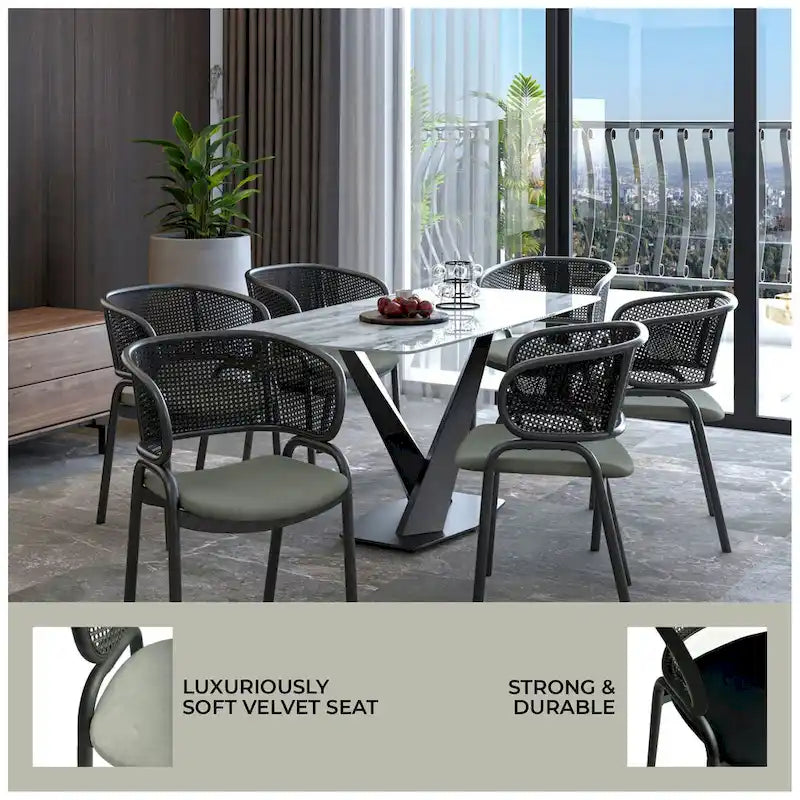 Chaise de salle à manger moderne capitonnée avec fauteuil confortable et pieds en fer noir